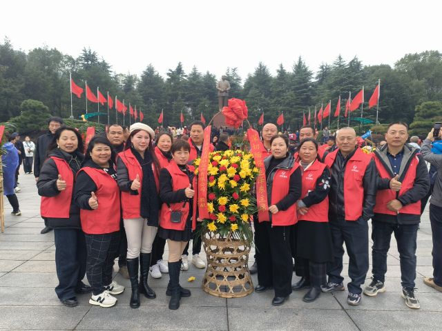 個性花卉產品租賃_個性花卉產品批發(fā)零售_高端組景組盆花卉專業(yè)租貨_長沙市創(chuàng)藝園林花卉有限公司