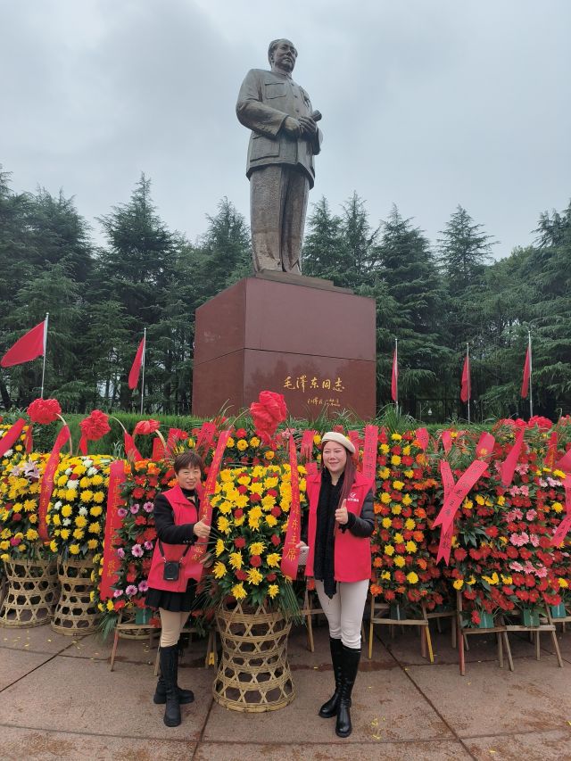 個性花卉產品租賃_個性花卉產品批發(fā)零售_高端組景組盆花卉專業(yè)租貨_長沙市創(chuàng)藝園林花卉有限公司